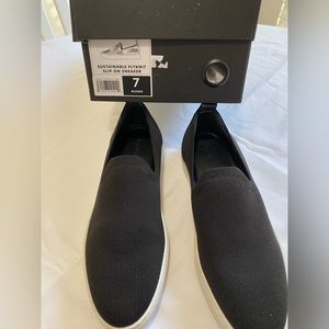 Sustainable Flyknit Slip on Sneaker